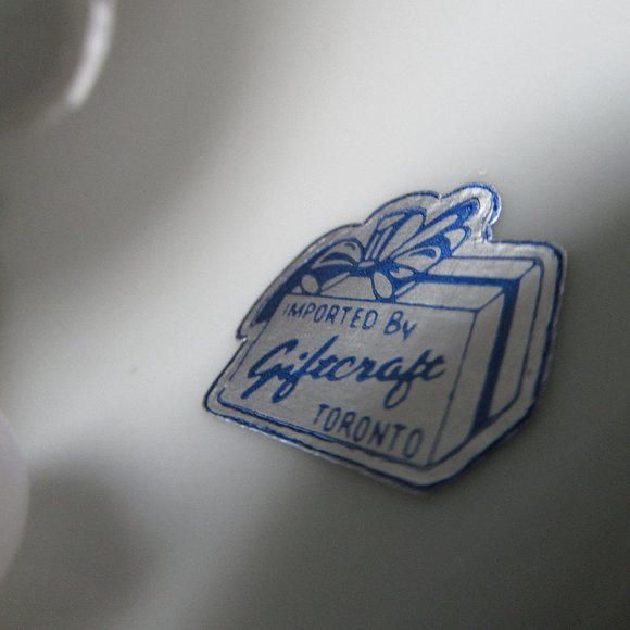 Porcelain Cobalt Blue Bell by Giftcraft, Canada - Picture 8 of 8